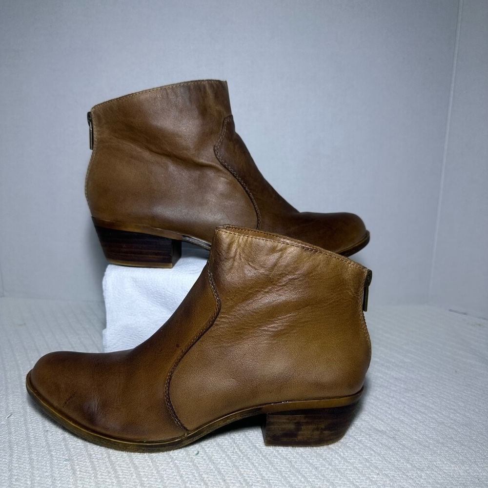 Lucky 🍀 Brand Brown Leather Ankle Boots